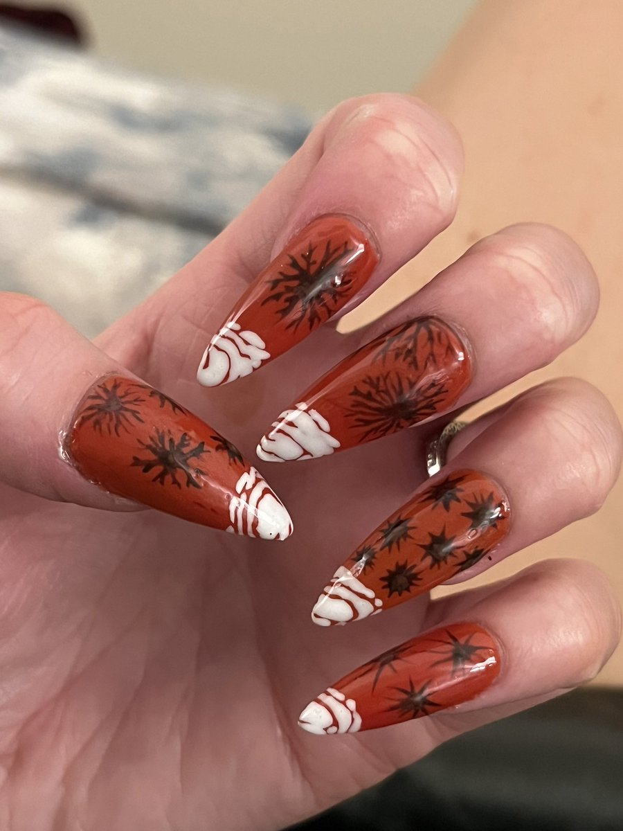 mclaurenseries's tweet photo. Just touched down in Houston town with Mars and Europa spider nails reflecting both of my presentations for #lpsc2023 youβve heard of #socksoflpsc I hereby initiate #nailsoflpsc π
πͺπ https://t.co/cZF7M71SWu