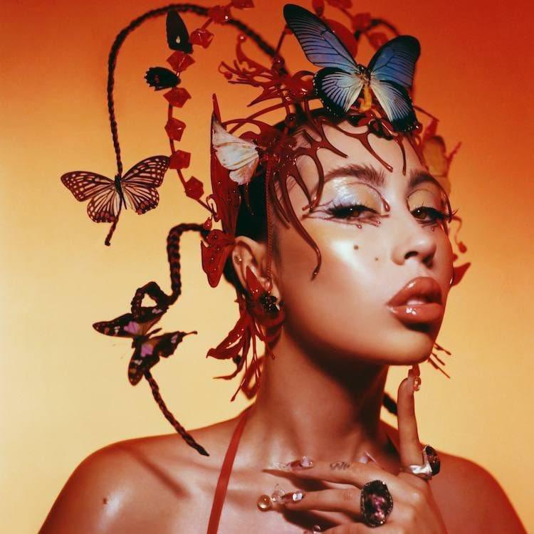 PopCrave's tweet photo. ‘Red Moon In Venus’ by @KaliUchis debuts at #4 on the Billboard 200 with 55,000 units (28,000 pure sales).

It becomes her first top 10 album and the biggest opening week of her career. https://t.co/QhPm2fjWk9
