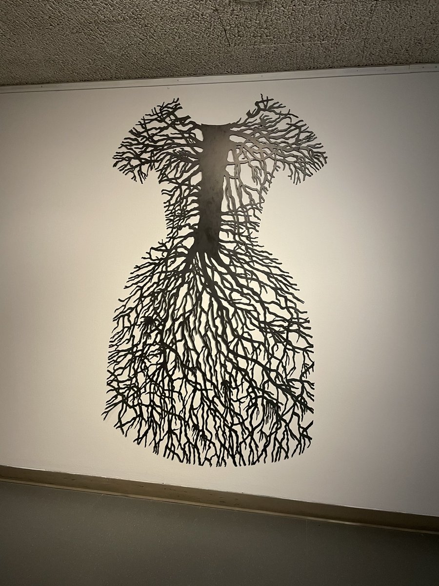 thisprairiegirl's tweet photo. Free Sunday’s at the WAG. Haven’t been in donkeys ages. Was so very worth it! #stunning #fullbrain #wag #winnipeg https://t.co/AyBJH8IJyl