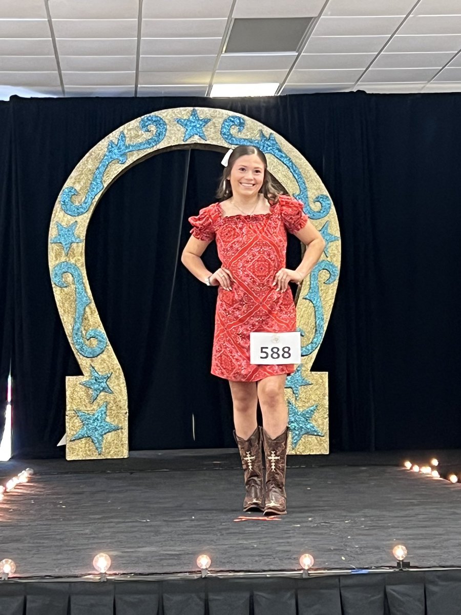 madikae1316's tweet photo. Madison takes 3rd place at the All Valley Cotton Show! Extremely proud of her and her project. Making history for her school again. Special thanks to Mr. Ramirez and her Nana for all the support throughout this project. You be you kid. 🫶#rgvls2023 #babynumber1 https://t.co/1s4fbBaS4o