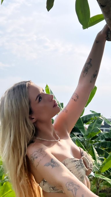 Nature baby 🌴 https://t.co/lP1lbDwo3L