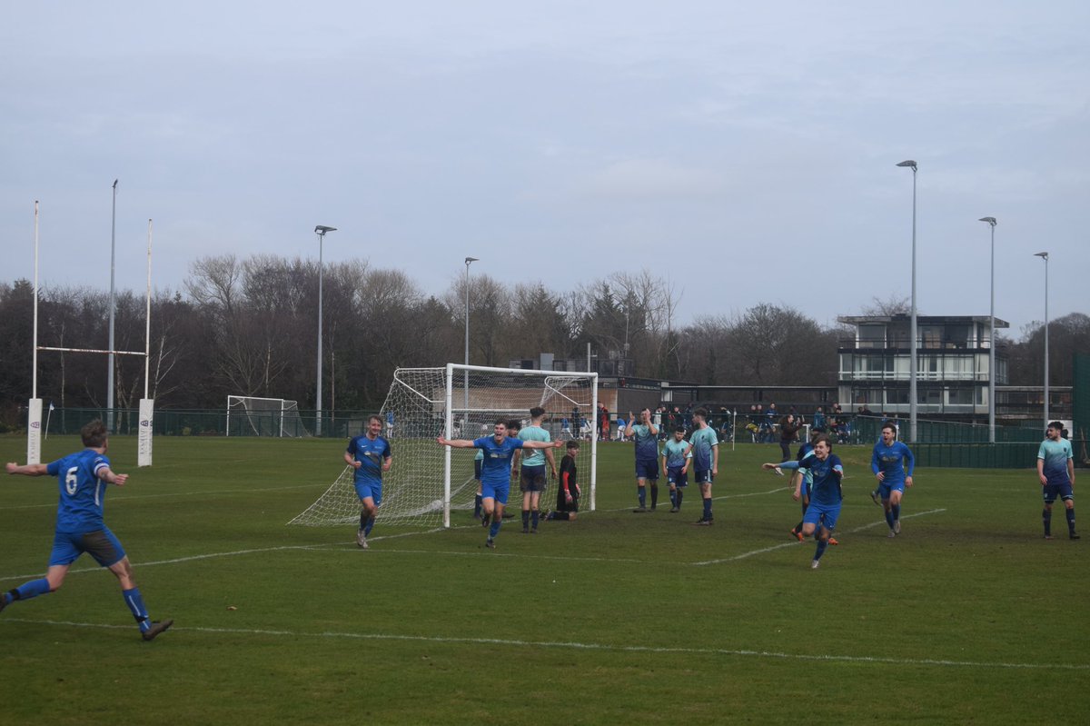 2 wins from 2 in varsity as it happened 👆🏼🔥

1️⃣s 4-1 LJMU

2️⃣s 4-2 LJMU

What a day! 💙

#bleedblue 🔵