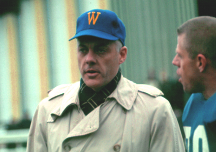 NFL_Journal's tweet photo. Bud Grant had white hair at a young age. As a kid he had polio at age eight--and that can take the color from your hair
#RIPBud #SKOL https://t.co/M9eYzKoGyJ