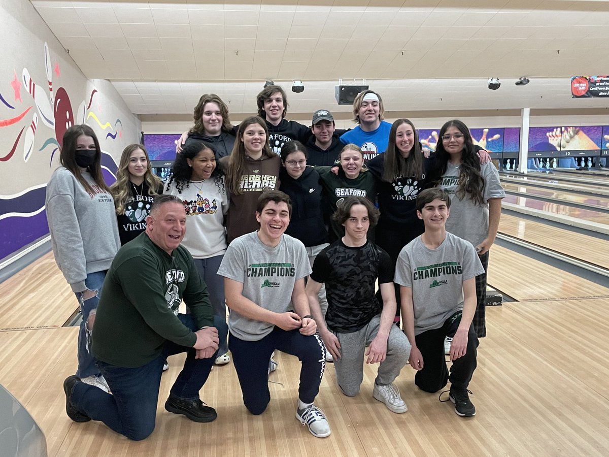 Seaford boys &amp; girls bowling teams enjoyed another great trip to Syracuse for the New York State Championship!