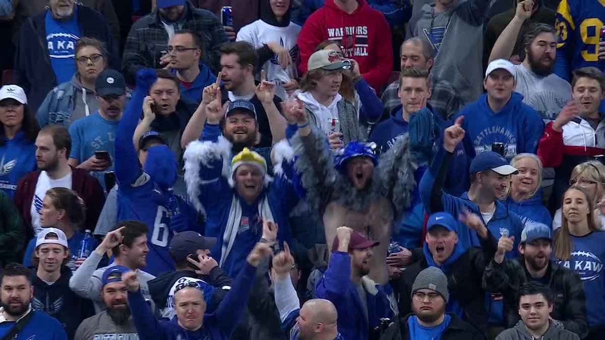 ESPNNFL's tweet image. St. Louis football is BACK 😳 

@XFL2023 | @XFLBattlehawks