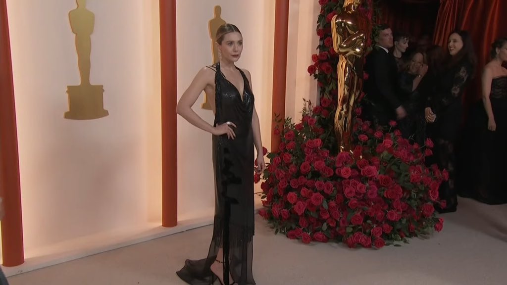 FilmUpdates's tweet photo. Elizabeth Olsen at the 2023 #Oscars https://t.co/zBctaZ71l5