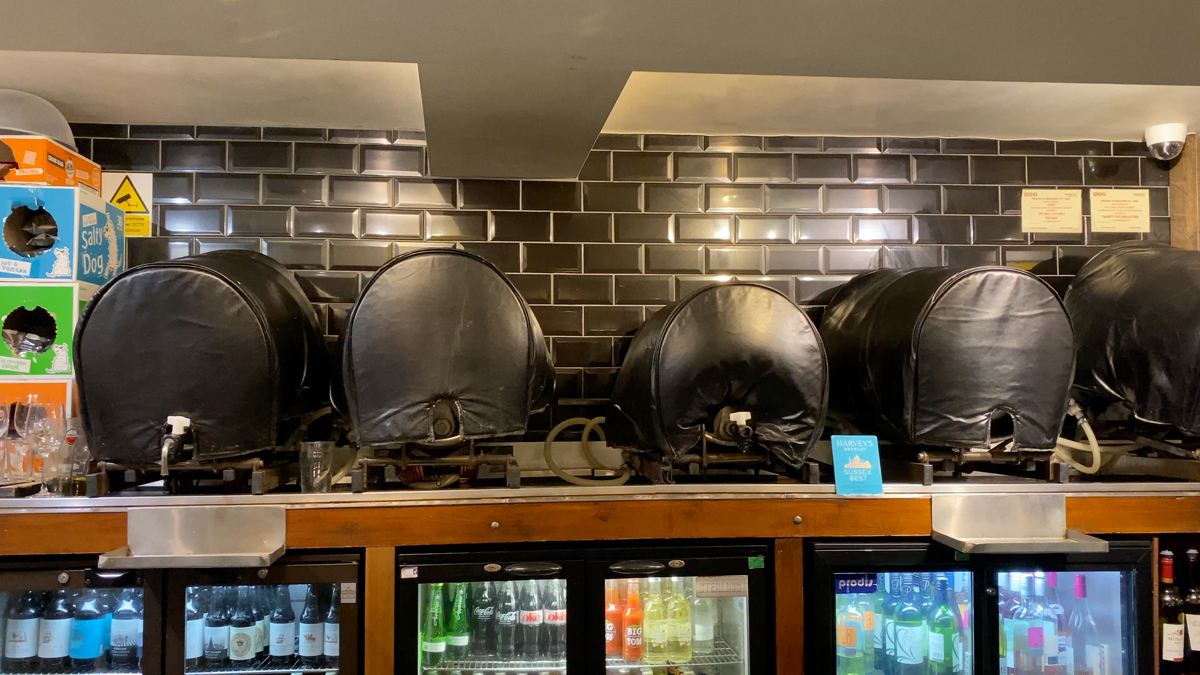 Geterbrewed's tweet photo. The Importance of Cask Beer

Part One - The Obsession written by our friend @totalcurtis

https://t.co/1vndj8LSBR

We'd love to hear your thoughts on Cask Beer?

#camra #camrani #realale #campaignforrealale #pints #supportlocalbreweries https://t.co/oMYNyEN9bk
