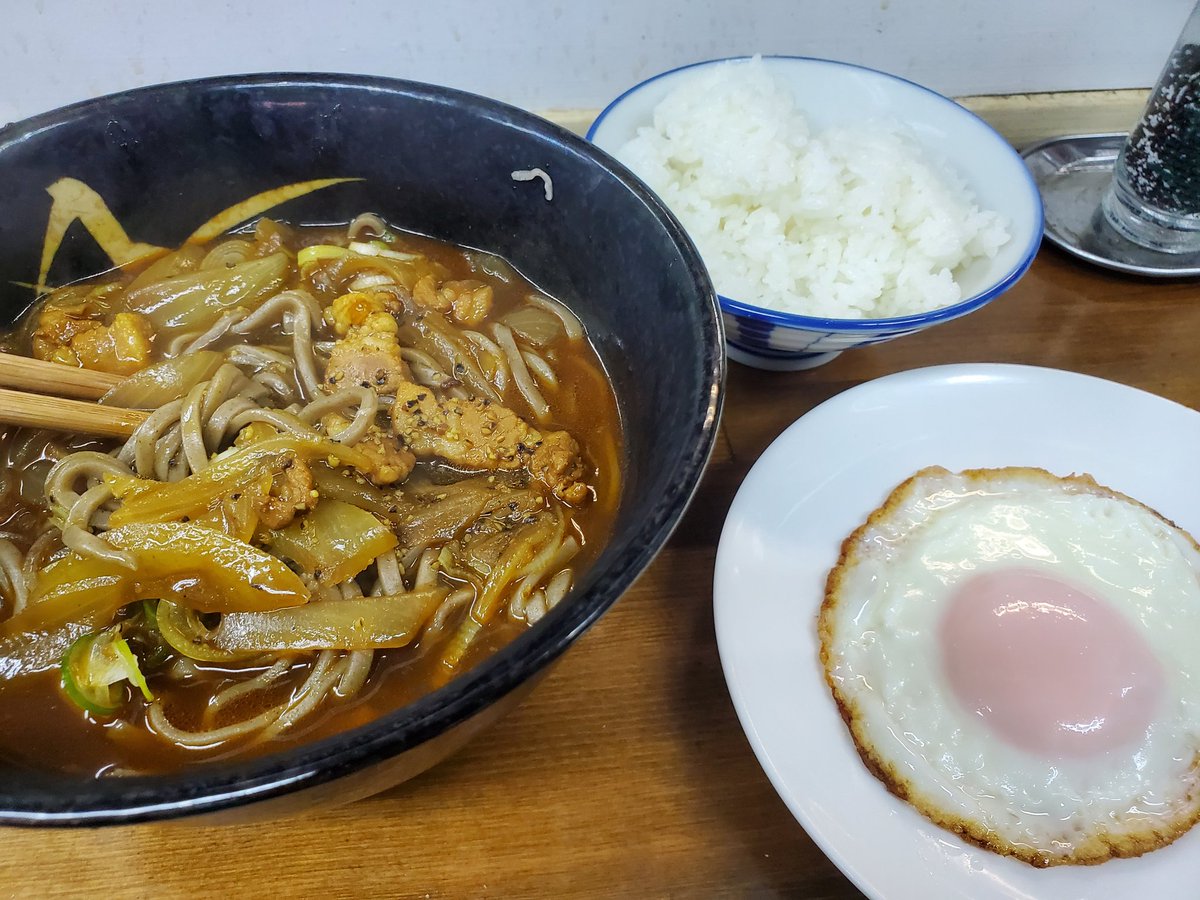 chobi513's tweet photo. 朝のルーティン https://t.co/yS2rf65qzM