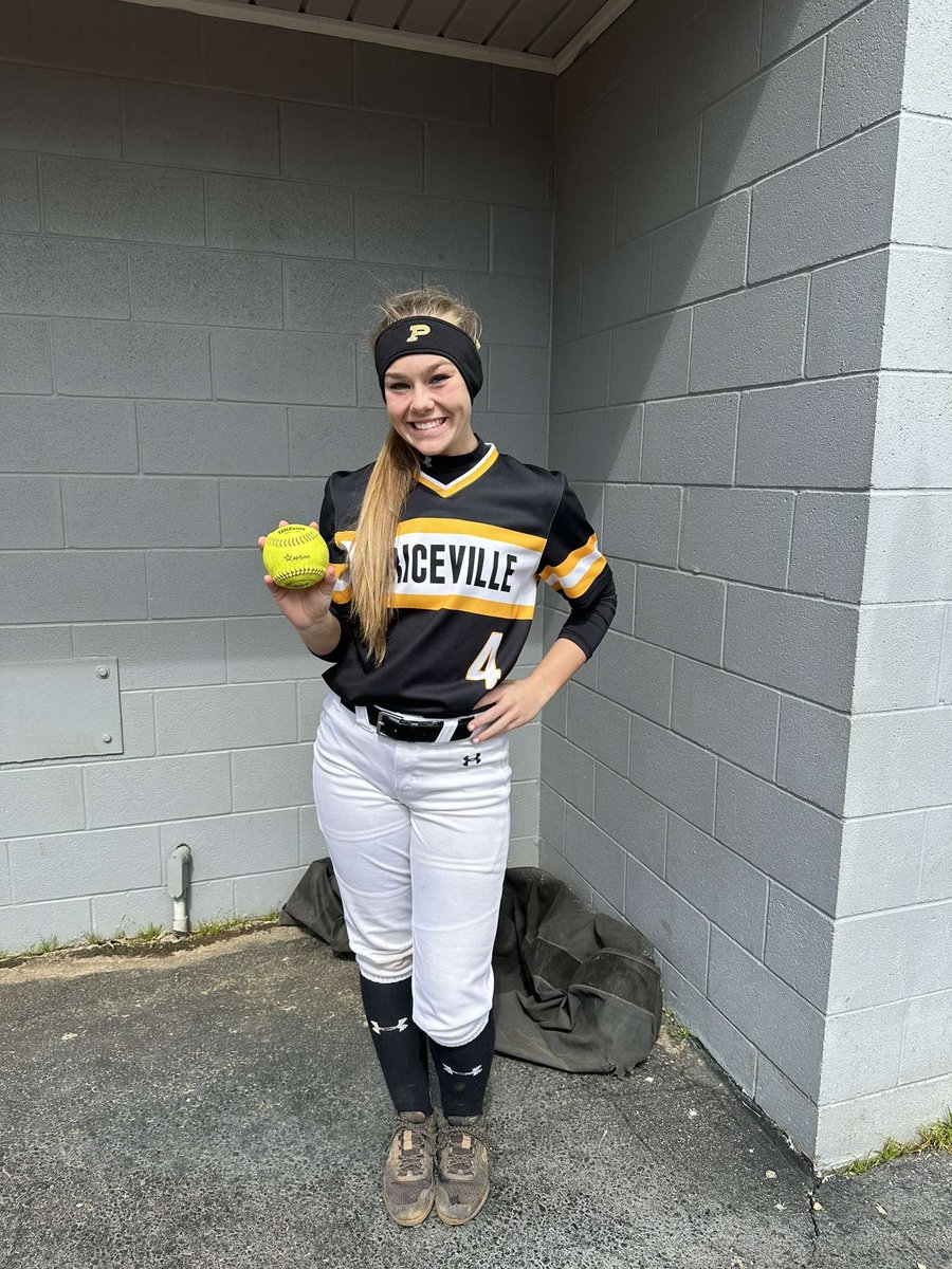 Kyle Parmley 🥎 tweet media