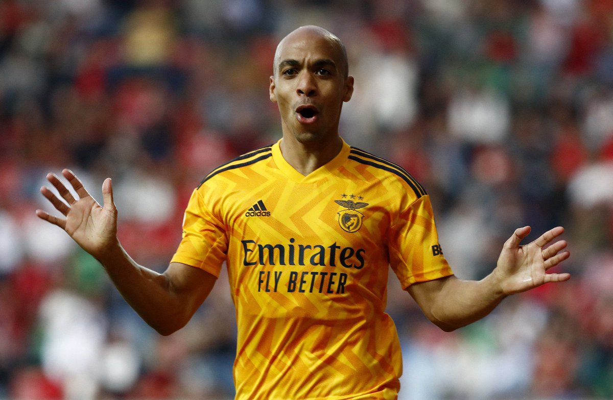 SLBNetworking's tweet photo. By João Mário - 🥰🙌🏾🤷🏾‍♂️ Mais uma final vencida! SLBenfica 🔴⚪️ https://t.co/bTIoF9Ufk8 - https://t.co/bxS6KbC4J0 https://t.co/xtLKbKi7L9