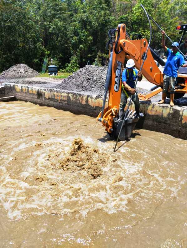 Leonard50846227's tweet photo. #ChávezComunicador

 Lluvias afectan servicios públicos en Mérida
#Mérida Los servicios de agua, electricidad y vialidad fueron afectados en varios municipios por las lluvias

@LeyvaThaisRuiz @mayerli01925861 @MkPatriota @luis16684716 @PavitoTuitero @Michell70380832 @EGMorenoR https://t.co/eI9CDoM9Rm