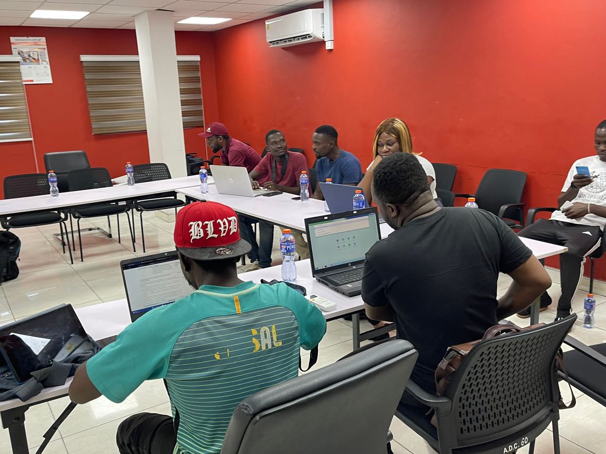 Ghanaian Pidgin Wikimedians Community tweet media