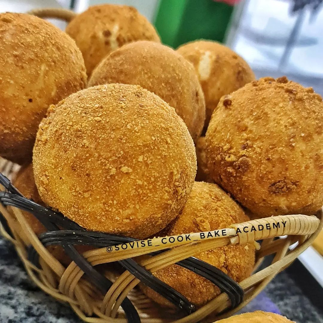 BakeSovise's tweet photo. Resumption date 13th March 2023
101 Ada George Road Opp office Dstv office. Port Harcourt
Make payment to Sovise Cook&Bake Nig Ltd 1022014275 Uba. Send proof of payment to WhatsApp 08034738924.
See you in class.
#snacksclass #soviseacademy #learningplace #skilltrainingcentre https://t.co/HvxA789dzi
