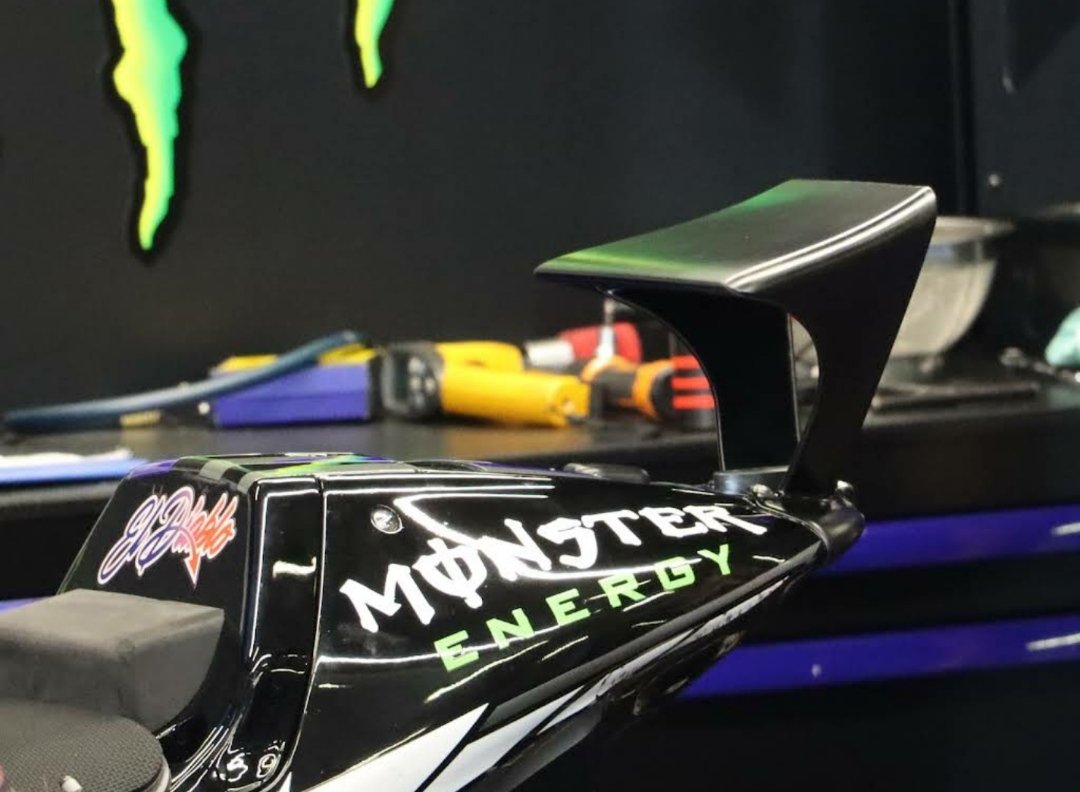 Pero q broma es estaaaaaa
#MotoGP #YAMAHA