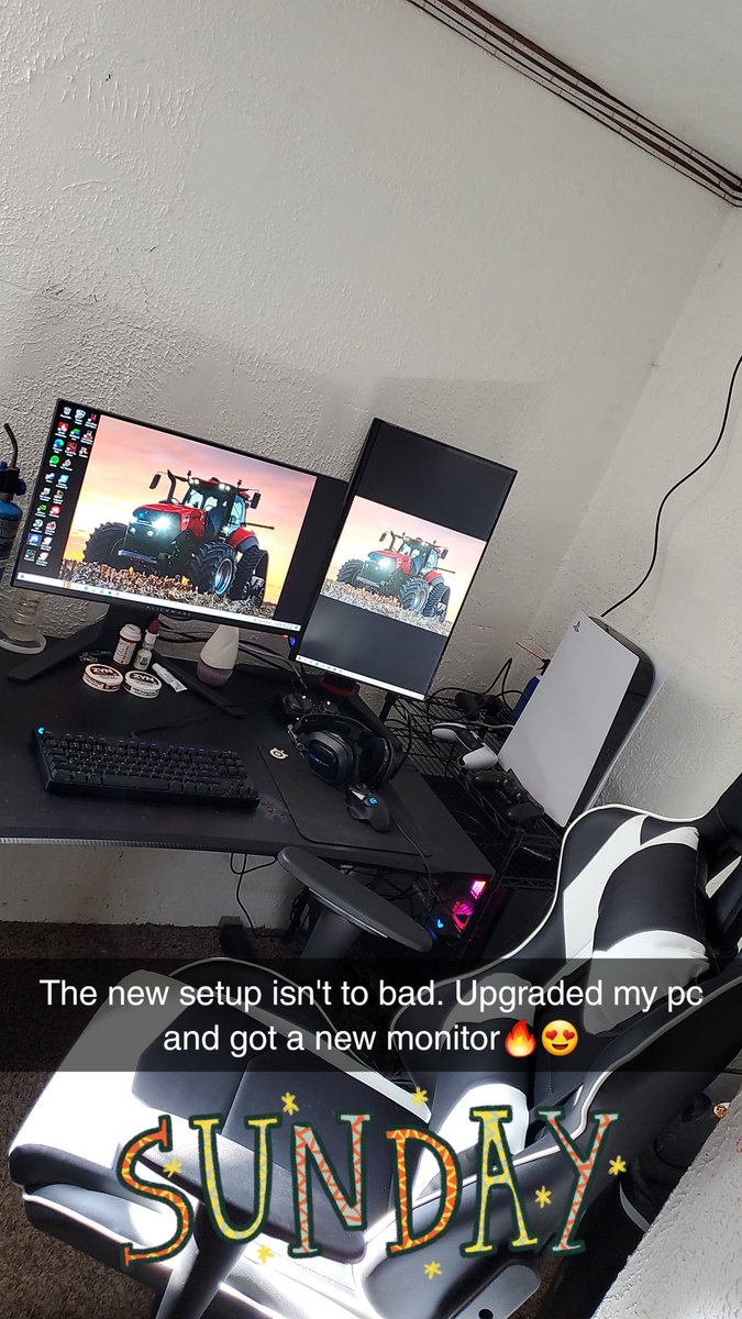 mighty_out's tweet photo. Upgraded my pc and got another monitor finally. Awe it feels so much better already🔥😍. I don't know what to do with my old pc I might keep it to stream with🤷‍♂️. https://t.co/gEgoEekUmc