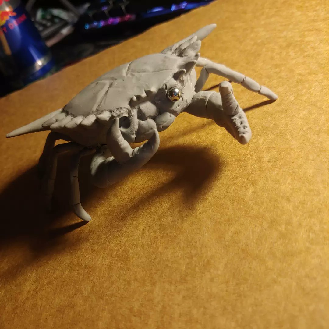 BeefPaddy's tweet image. Been trying my hand at figure/toy making, this ones been a challenge but very enjoyable to work on, still a long way to go, but i like it.

#toymaking #figurine #crab #sculpting