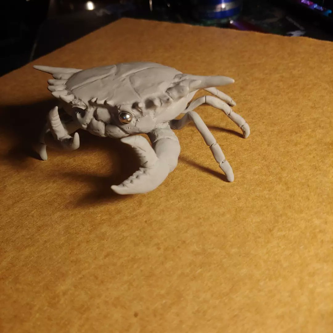BeefPaddy's tweet image. Been trying my hand at figure/toy making, this ones been a challenge but very enjoyable to work on, still a long way to go, but i like it.

#toymaking #figurine #crab #sculpting
