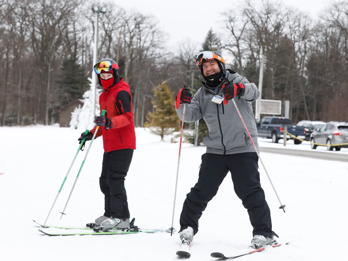 Laurel Mountain Ski tweet media