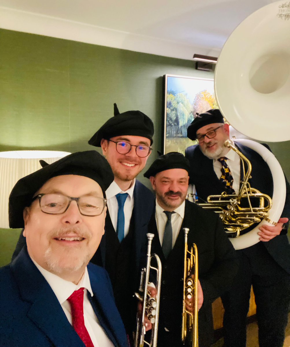 Brasssquad tweet media