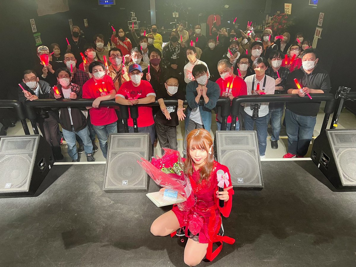 merukoooooo's tweet photo. #める卒　#SACRED_HEROINE める子ラストワンマン ありがとうございました💐♥️

ここにいる全員が今日を最高にしようて気持ちの一体感が最高で間違えなく伝説になりました✨️
SACRED HEROINEの精神余力を残さず8年間の全てを出し切った！

私をアイドルにしてくれてありがと
何度でも言うよ大好き💗 https://t.co/j4lTr1k67V