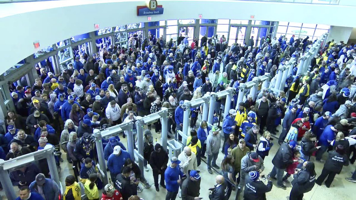 FOS's tweet photo. 38,310 people are at the St. Louis Battlehawks’ sold out game today — officially the largest crowd in XFL history. https://t.co/h2vL5vt5vJ