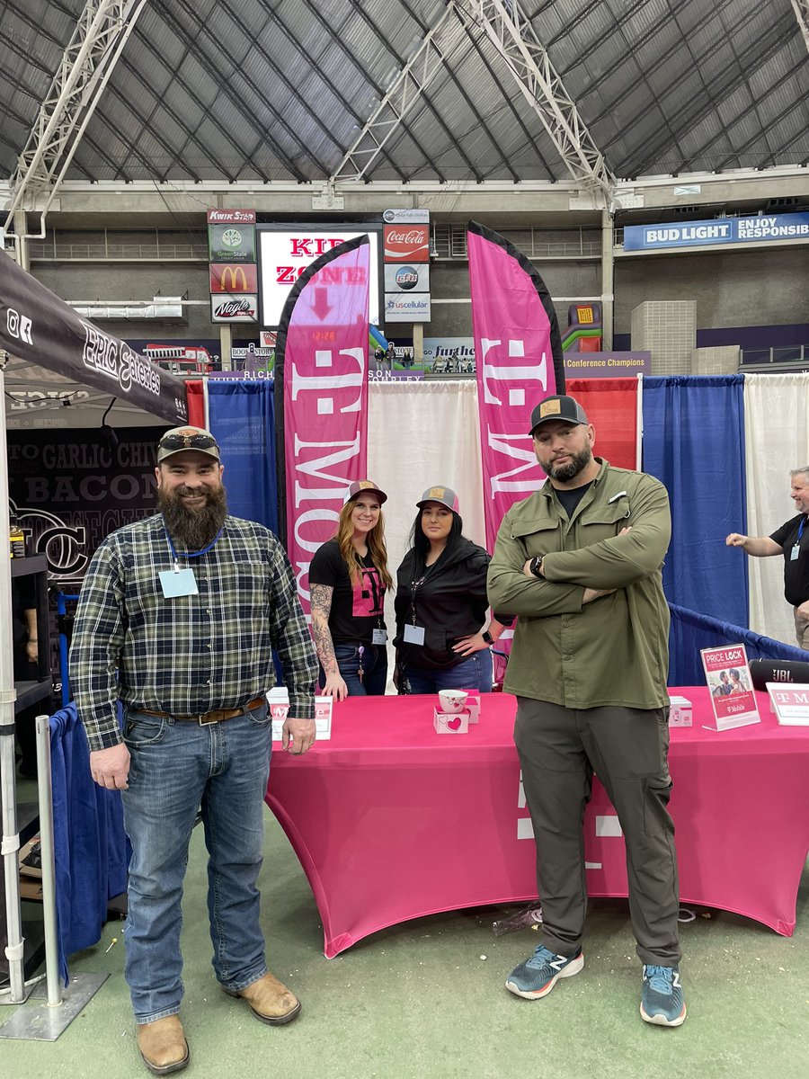 Keri Smith tweet media