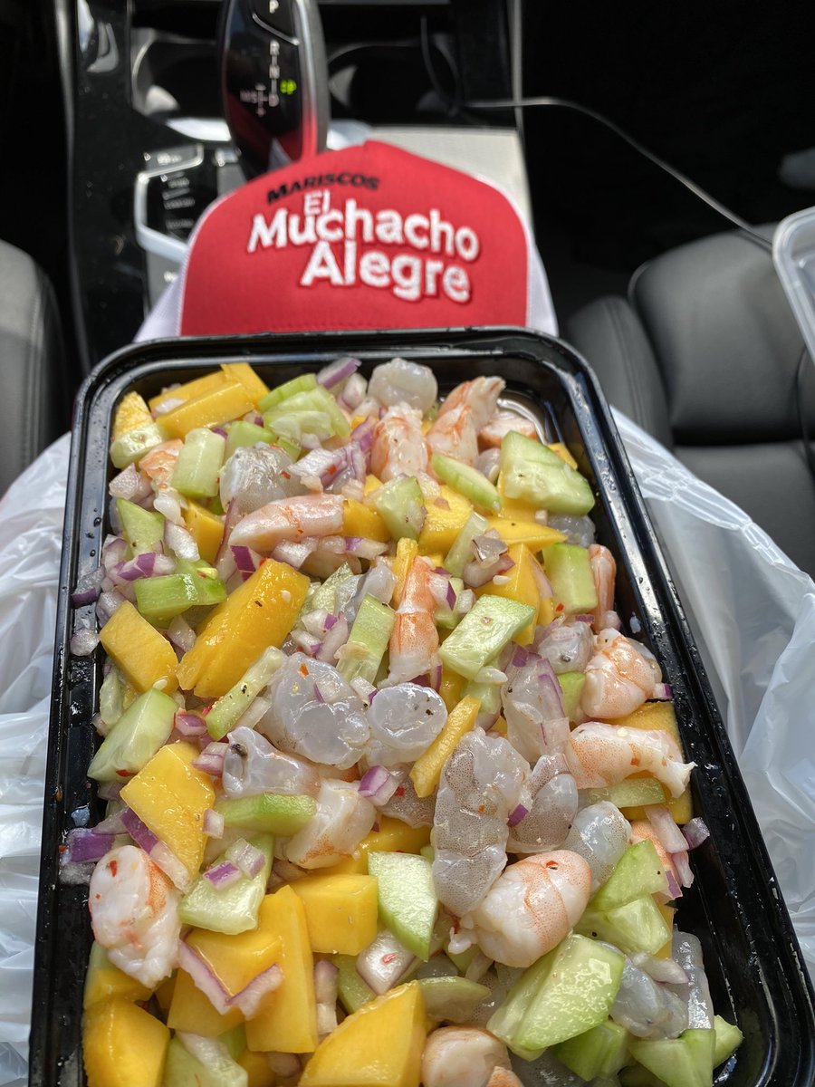 ROXSystem's tweet photo. HOY, me voy a enfiestar ALV! Viva Mexico! Aquí voy a calentar con esto. Estilo Mazatlán, Sinaloa. FUAPP!! 🇲🇽🇺🇸👑⚾️🎶🔥🦐🌮🥃🍺❤️🔥🎺🥁🌊☀️ #CulichiROX https://t.co/UoEXiCEkin