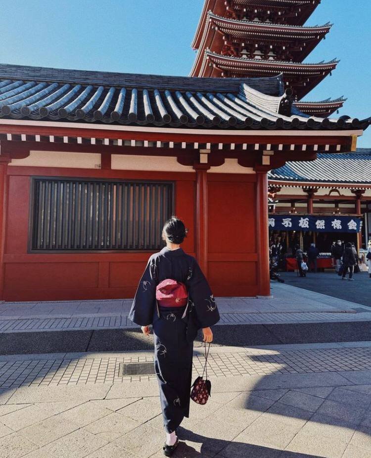 GabriMeyer's tweet photo. Konnichiwa from Tokyo! https://t.co/BhJ3JqPd0w