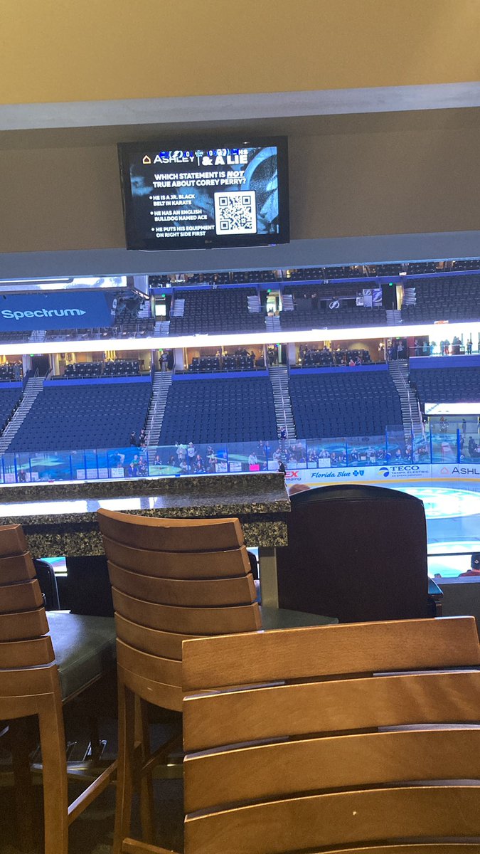 _willow_harris_'s tweet photo. Box Seats 😍😍😍 https://t.co/BzYlNvH09q