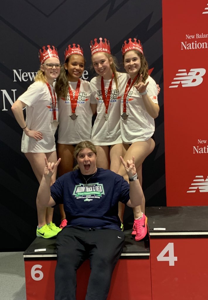 ShakerGTrack's tweet photo. 4x800 of Leonni Griffin, Julianna Mirable, Charlotte Dunkel, and Kaleigh Higgins place 6th and become All Americans!!! So proud!! Forever a Bison!! https://t.co/qVjGLpusSa