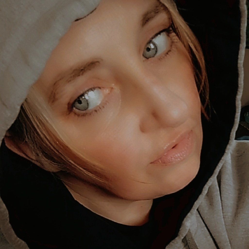 imma_goon's tweet image. I don&apos;t know how it&apos;s 5pm already.. 
Wtf
#springaheadsucks
#needmotivation 
#NewProfilePic