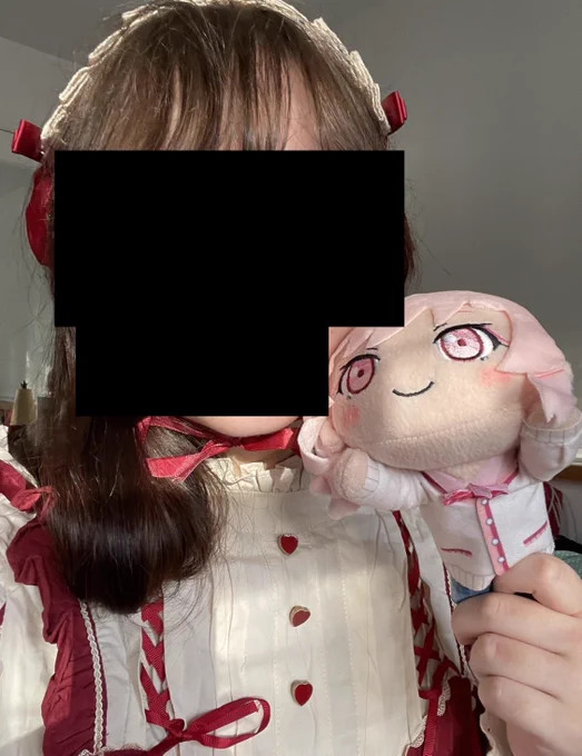 (i didn't actually take these today , im too immobile LOL , but we can pretend…)+mizu :3 