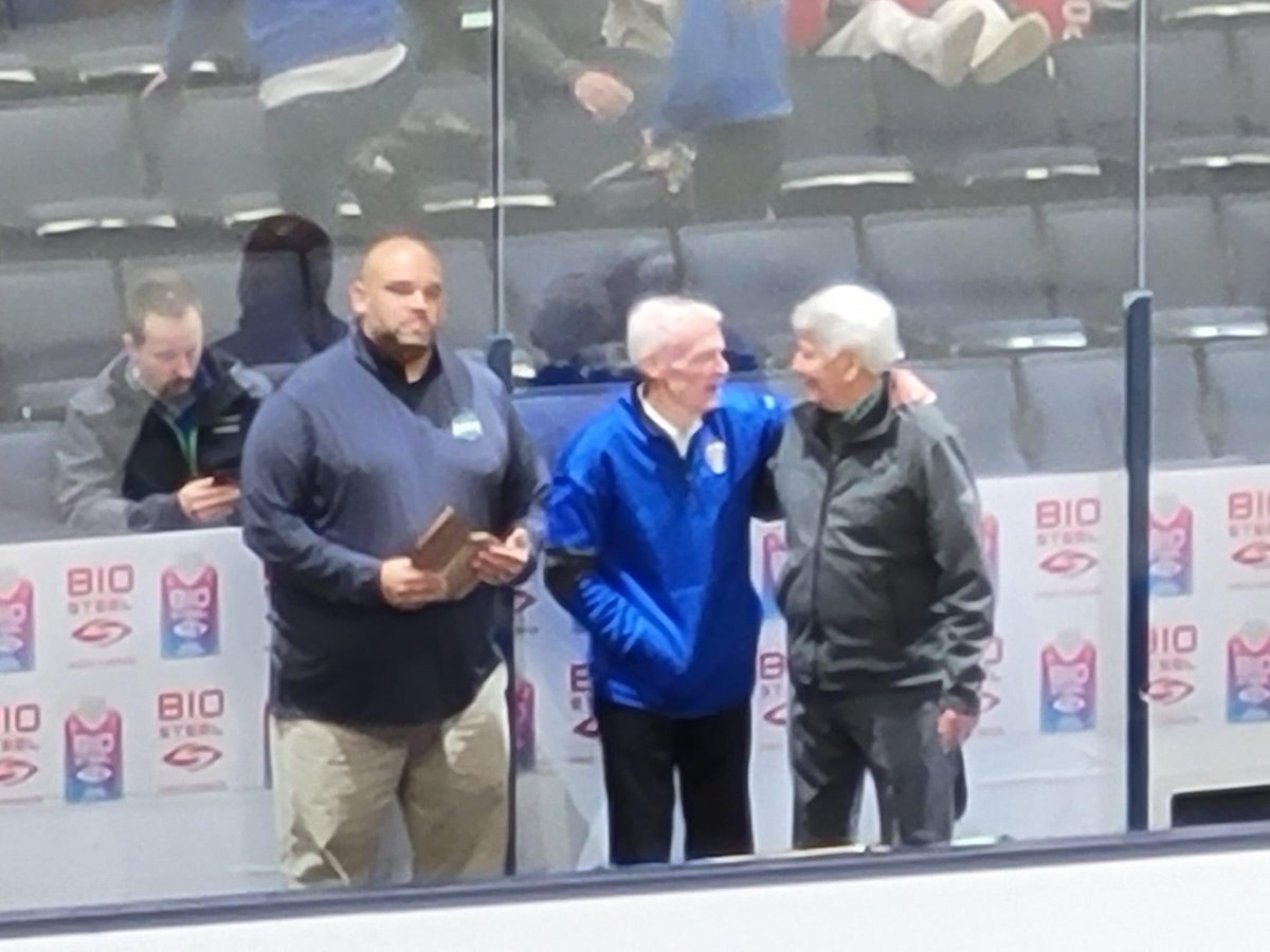 Congratulations Clifford E Browne on your OHSAA State Sportsmanship award 👏 thanks for all you do for Findlay Hockey 🏒  Go Trojans! Findlay Trojan Hockey 🏒 #trojantrue