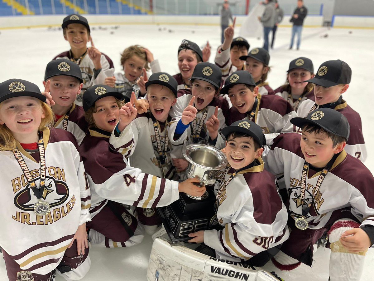 2012Eagles's tweet photo. Your 2012 Elite @fedhockey Champs. @BostonJrEagles 5-0 over @minutemanflames. Boys sweep regular season and tourney championships. Fantastic Finish to a great Season. https://t.co/xh13TaC8HP
