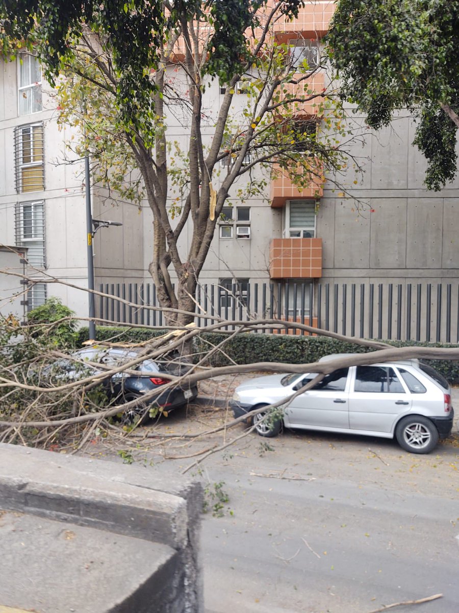 Viaducto Río Becerra casi esquina con Pensilvania.