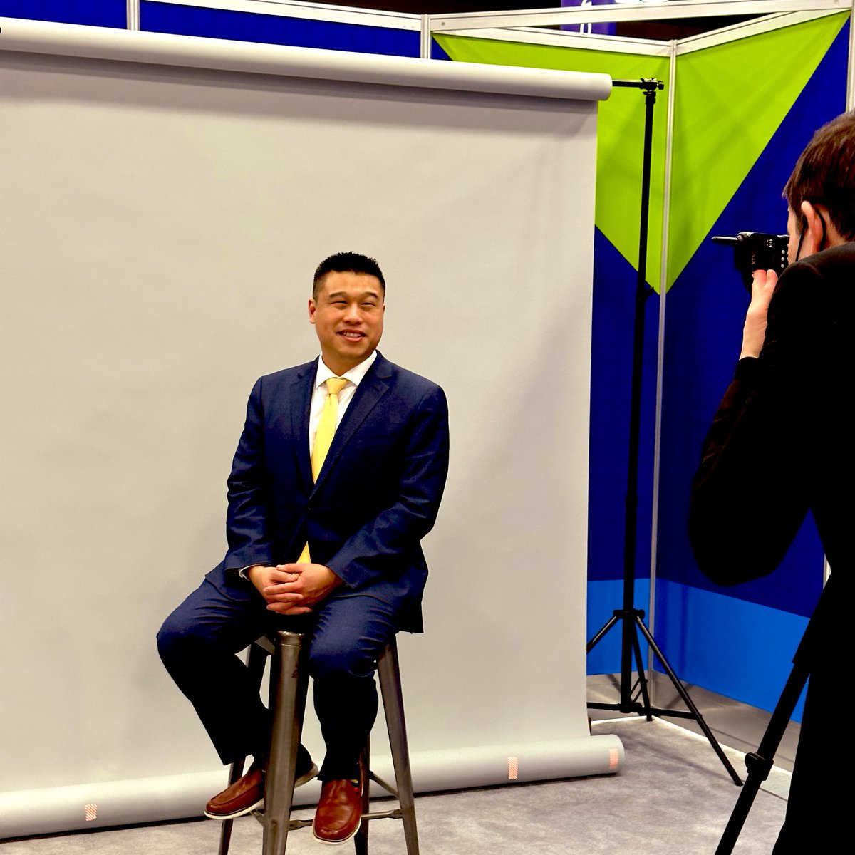 hubertchandds's tweet photo. Get your free professional headshot today at #ADEA2023 Exhibit Hall B&amp;C Booth 301! https://t.co/10XsA2iD1w