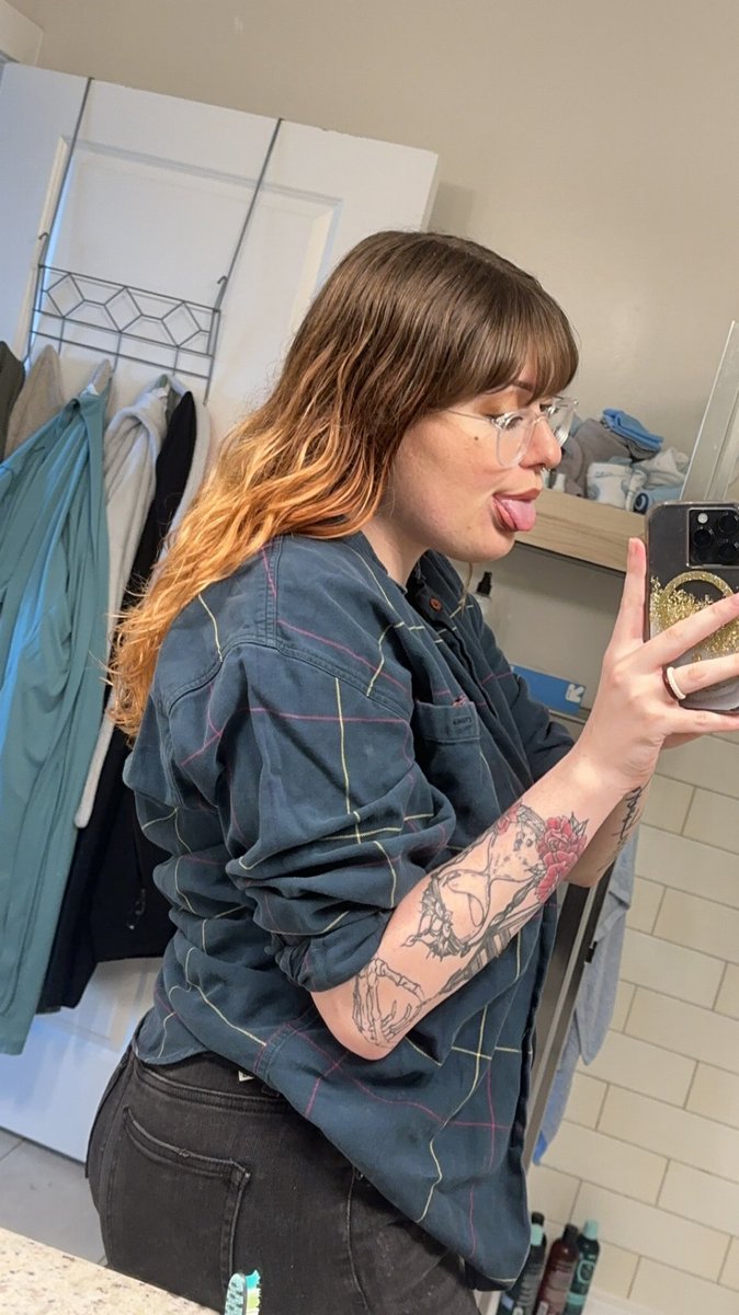 gothicbunny6's tweet photo. 2 weeks post partum and I look pretty fuckin good. 

Milf findom finsub domme paypig https://t.co/8cNwl37iAp