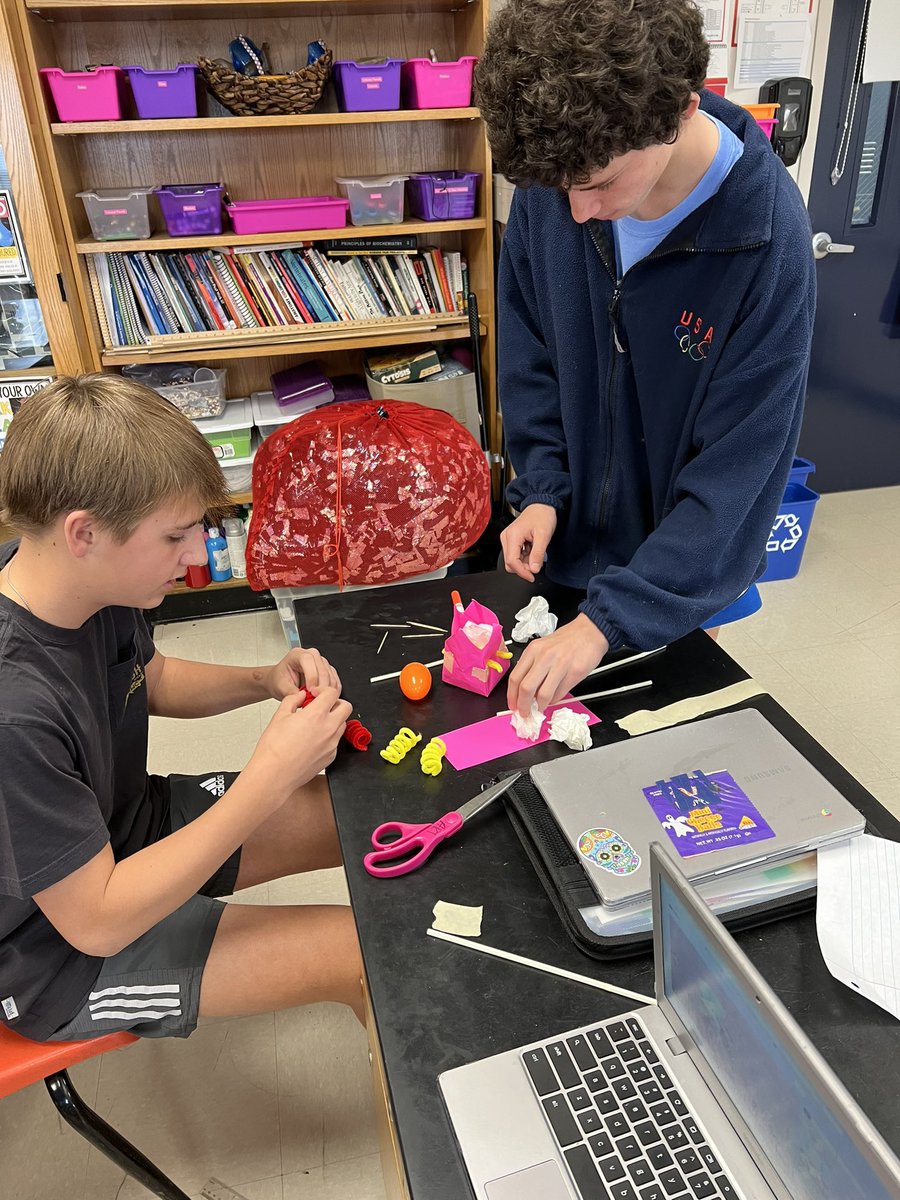 WCDS_Science's tweet photo. Egg-celent work by #WCDSGrade8 students during their egg drop project! There were only 3 survivors this year, but students tried their best to create containers to keep their eggs safe. Onto the roller coaster project next! #WCDSScience #WCDSMiddleSchool https://t.co/DFsCOPc1j1