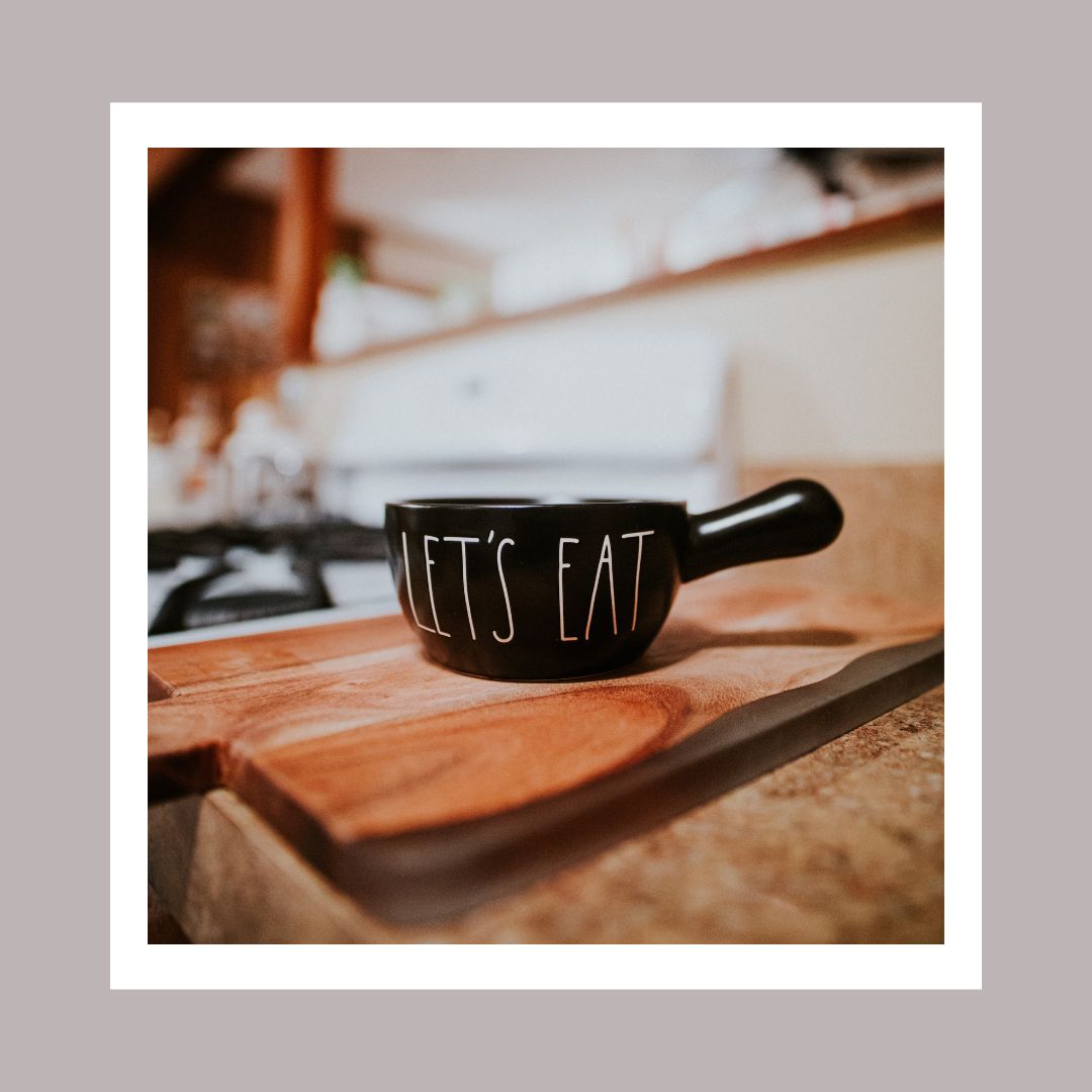MuskokaChair's tweet photo. Nothing says comfort like a warm bowl of homemade soup on a chilly day. Try this recipe for hearty chicken noodle soup, made with fresh vegetables and tender chicken. It's the perfect dish to enjoy on a cozy cottage weekend. https://t.co/veQkyoANHT