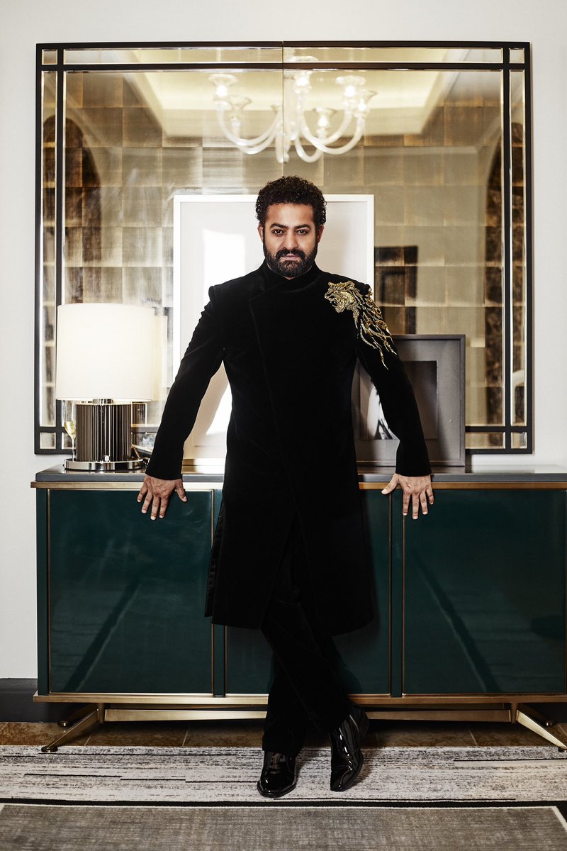 ashwinmawle's tweet photo. ROARING AT THE OSCARS 
@tarak9999 
Outfit - @GG_Studio 
Styled by - @ashwinmawle &amp; @hassankhanhak 
Shot by - @LeighKeily 
@TheAcademy #Oscar #Oscar95 #oscar2023 https://t.co/WQhBOnsdBS