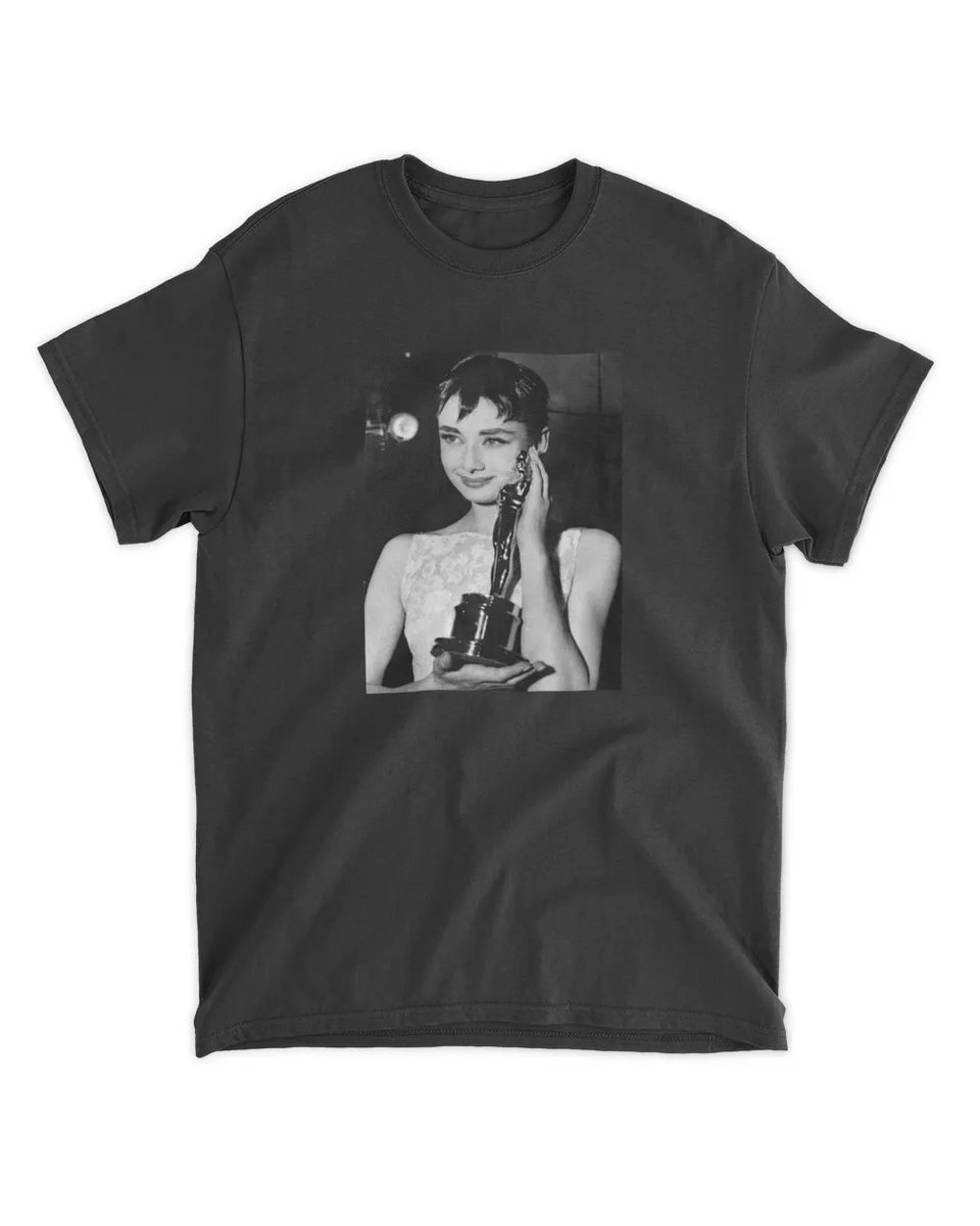 Audrey Hepburn Thank You For The Memories Shirt
senprints.com/audrey-hepburn…

#audreyhepburn #s #oldhollywood #marilynmonroe #vintage #breakfastattiffanys #audrey #fashion #love #classichollywood #oldhollywoodglamour #elizabethtaylor #sophialoren #ritahayworth #goldenageofhollywood