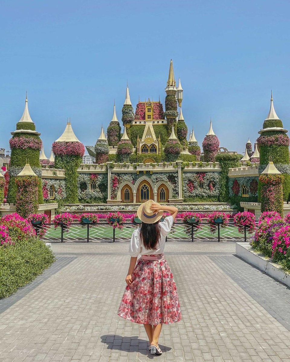 VisitDubai_AU's tweet photo. Need a change of scenery? This could be your view… 🌸
All it takes is three words, #LetsMakePlans!
📸 IG/@bonvoyagepro
📍 @MiracleGardenAE
#VisitDubai https://t.co/SGL5zEKKyA
