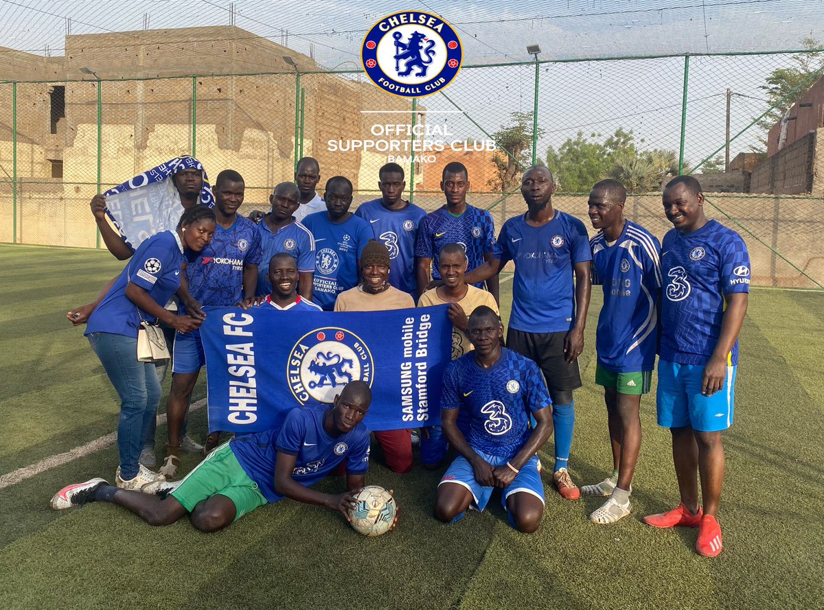 SeydinaOumar28's tweet photo. Fin du match⤵️
#Ousmane&Co 4-4 #Chelsea_Fan
@Ali Costly ⚽️⚽️
Guidado Boré ⚽️⚽️
Le match amical d’aujourd’hui s’est soldé par un nul avec des deux buts de chaque côté.
Merci à Ousmane Sacko de Chine 🇨🇳
Merci à tous ceux qui ont effectuer le déplacement et vivement la prochaine https://t.co/TAetkITjNF