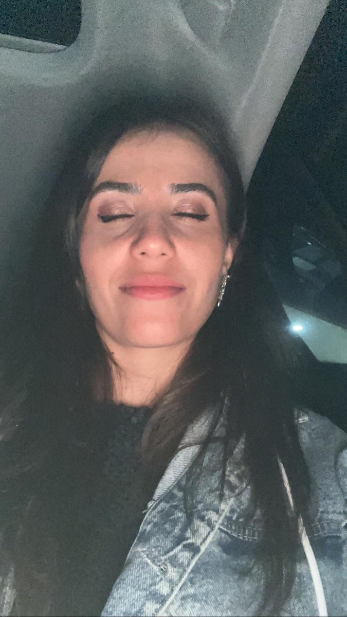sonergumuskaya's tweet photo. Sensizlik beni her gün bitiriyor çigdem... https://t.co/x8bllGyhG4