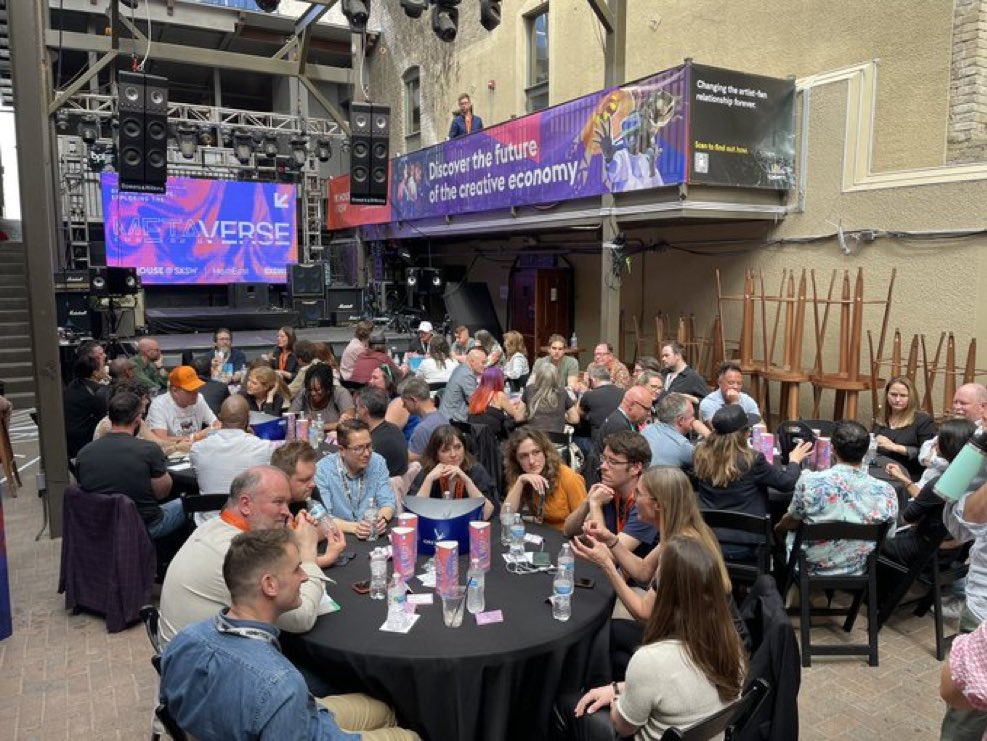Brilliant afternoon moderating a roundtable for @HereEast at the @UKatSXSW space at #SXSW23 about the use of #digitaltwins in the design process. Lots of opportunity, but a few barriers to overcome before we can truly unlock their power. Great panel of contributors📸@GavinJPoole