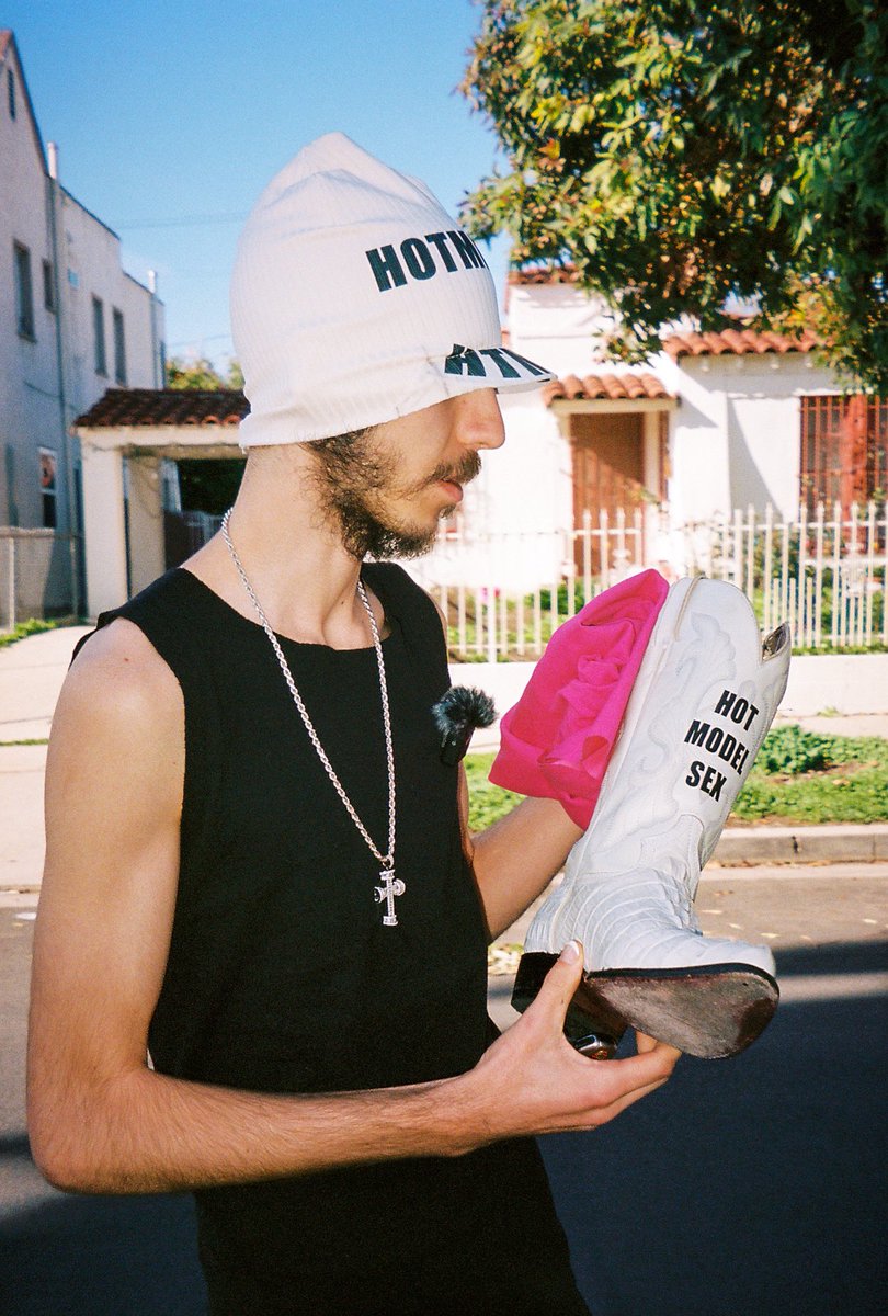 YOUR MULTIMEDIA tweet media