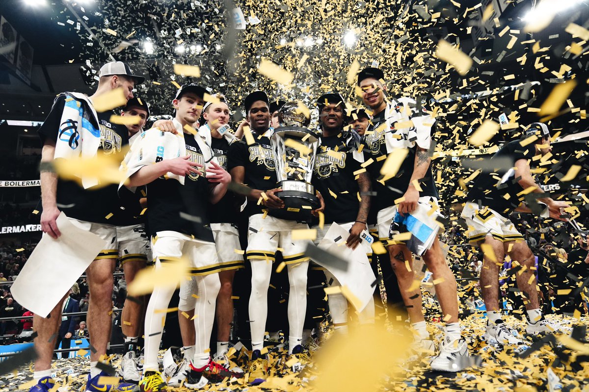 BoilerBall's tweet photo. Raining 🎊. https://t.co/86UKhHGecq