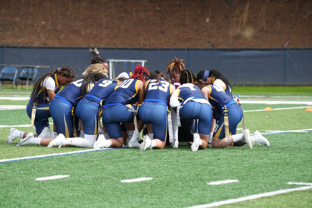 Forming a bond that can’t be broken. Praying for the next steps along the way. Riding this wave #together #RUflag💙💛 #CreateYourLegacy
