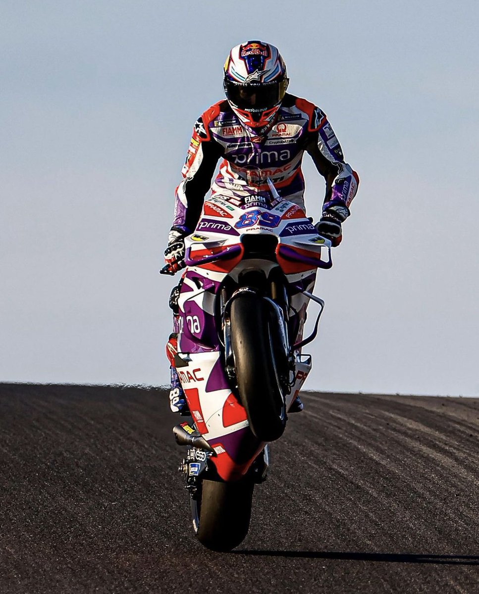 88jorgemartin's tweet photo. Pre-season is done! Everything is ready! Are u?🚀🔥 https://t.co/zsLQyUvUK1