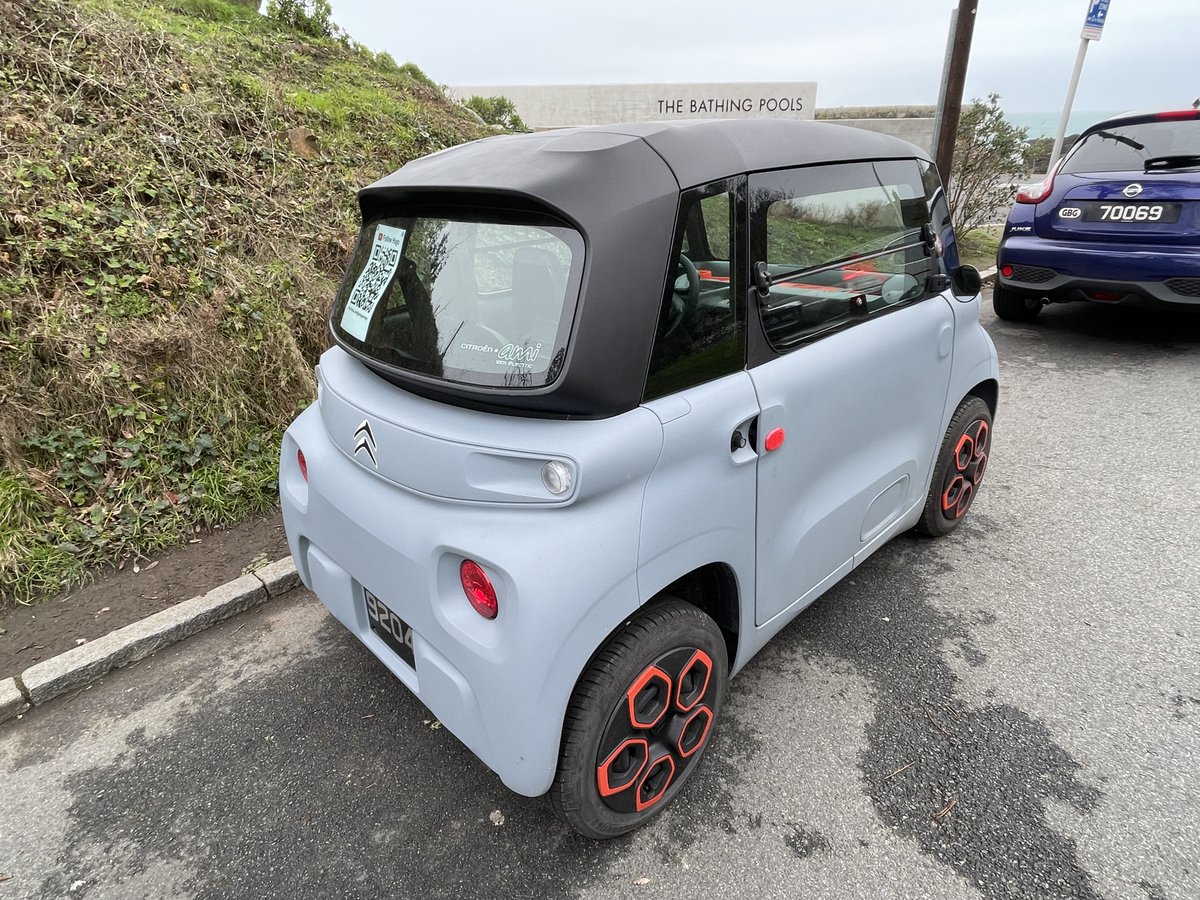 In lighter news I spotted this Citroen Ami 1 today.  Turns out it has its own YouTube Channel here.  These look to be perfect for here. Tiny, electric, cheap and difficult to get done for speeding.

Les Vals des Terres video is fun.

youtu.be/uVXnmhyOjw8